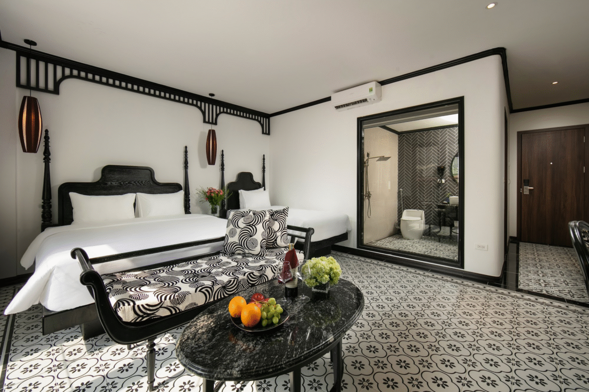 Family Suite with Balcony – luxury accommodations in Hanoi Old Quarter at Hotel Château de Hanoi