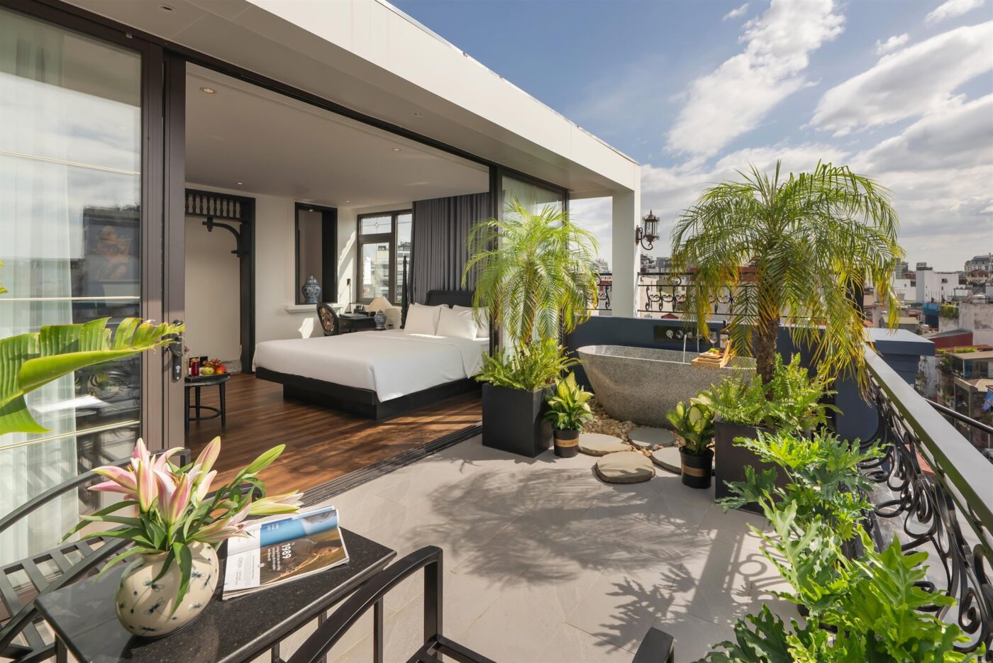 Home - Hanoi Le Chateau Hotel & Spa, Vietnam - Official Website